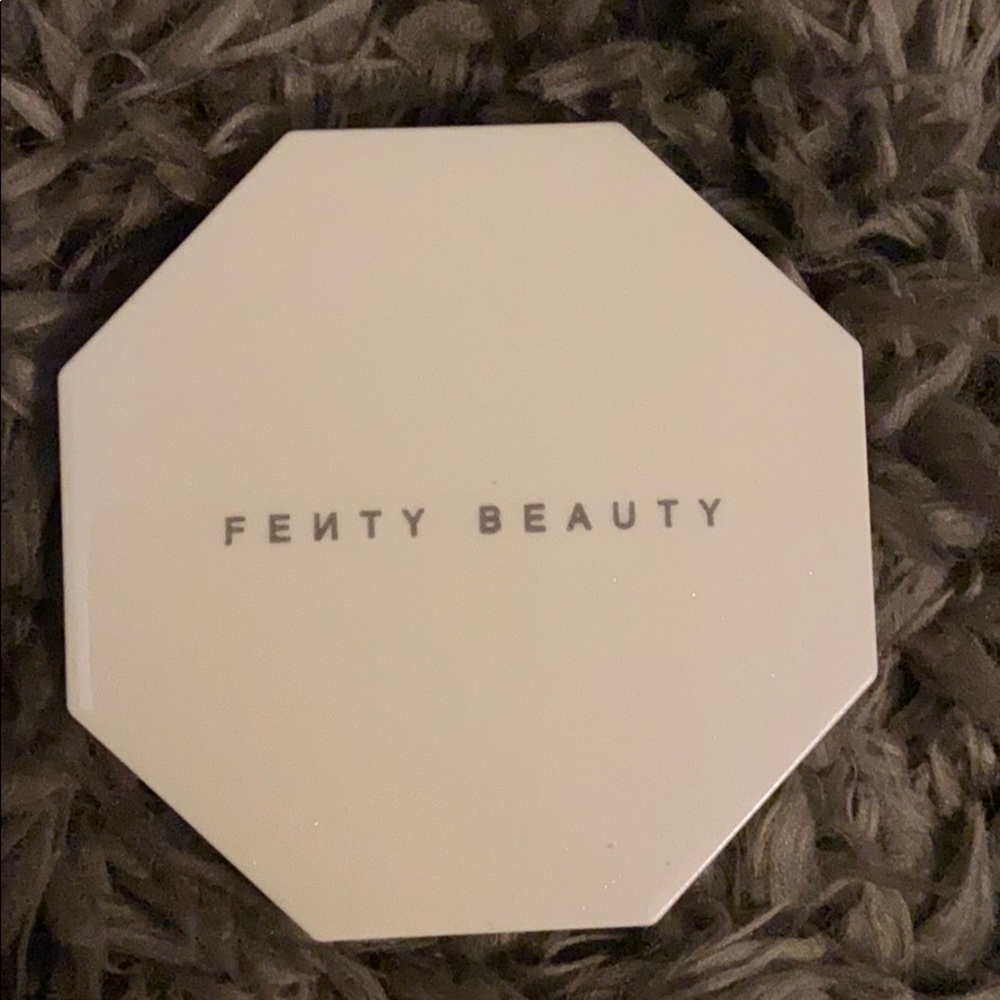 New fenty beauty killawatt trophy wife highlighter
